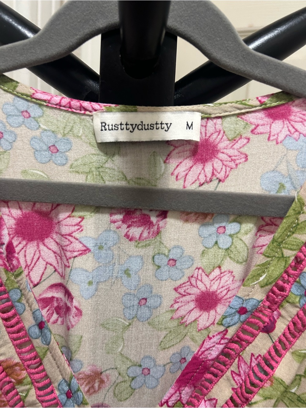 Rusttydustty V-Neck Waist Cinched Casual Maxi Dress. - Picture 11 of 12